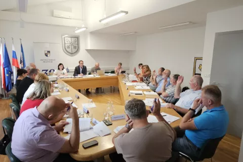 Urejeno lastni&scaron;tvo zemlji&scaron;č