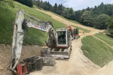 Na Osolniku sanirajo plaz