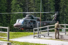 Simbolična fotografija voja&scaron;ki helikopter / Foto: Nik Bertoncelj