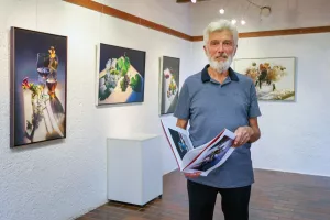 Pavel Florjančič odprtje slikarska razstava Iskanje brezčasne lepote Galerija muzeja Železniki / Foto: Tina Dokl