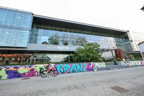 knjižnica MKK Mestna knjižnica Kranj / Foto: Tina Dokl