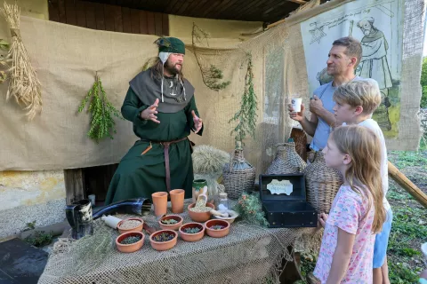 Zmajev dan na vrtu Trži&scaron;kega muzeja, Tržič / Foto: Tina Dokl