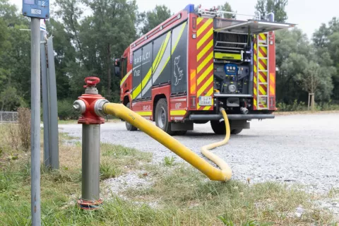 Sor&scaron;ki gasilci imajo novo vozilo, ki jim že laj&scaron;a delo. Uradno ga bodo prevzeli danes, 21. avgusta. / Foto: Peter Ko&scaron;enina