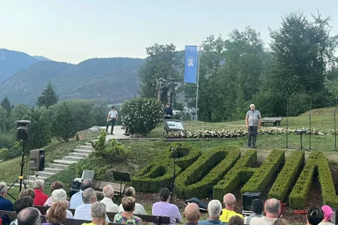 Praznik v spomin na &scaron;tiri srčne može