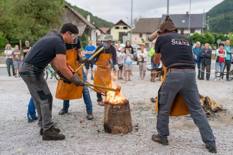taljenje železa, Železniki, 2026 / Foto: Simon Benedičič