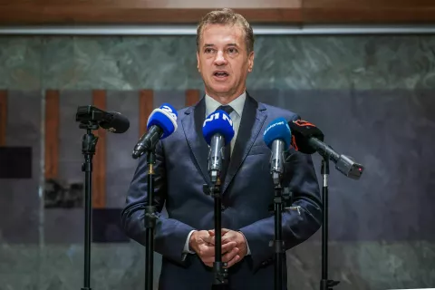 Predsednik stranke Gibanje Svoboda Robert Golob se je že sam odrekel imuniteti, preden mu je na izredni seji ni podelil &scaron;e državni zbor. / Foto: Daniel Novakovič/STA