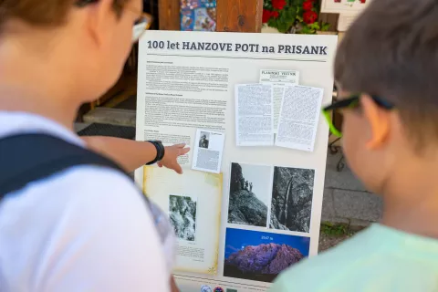 Sto let Hanzove poti na Prisank
