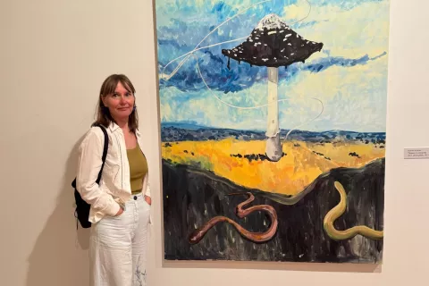 Barbara Kastelec ob enem svojih del / Foto: osebni arhiv