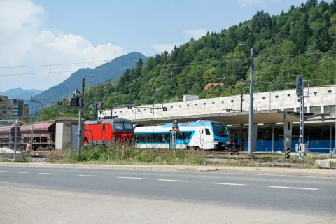 Zapora železni&scaron;ke proge