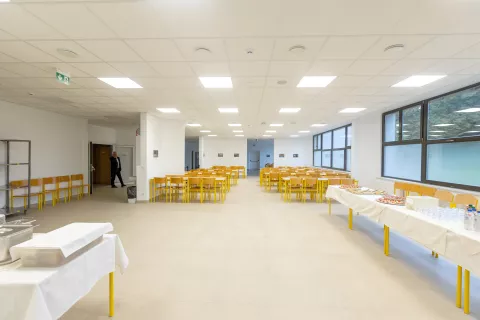 Kosila in malice pripravljajo v prenovljeni kuhinji