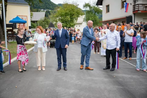 Odprtje va&scaron;kega jedra Bukov&scaron;čice in ostalih investicij / Foto: Primož Pičulin