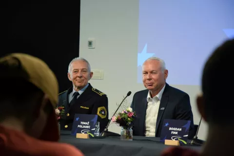 Matjaž Leskovar (Policija) in Tomaž Poljanec (generalni sekretar EP v cestnem kolesarstvu) / Foto: arhiv organizatorja