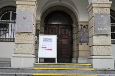 Od danes predčasno glasovanje na referendumih