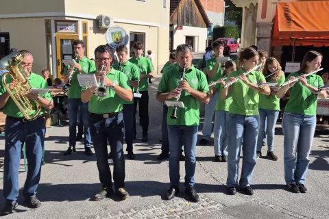 Zaigral je Mestni pihalni orkester &Scaron;kofja Loka. / Foto: Klara Mrak