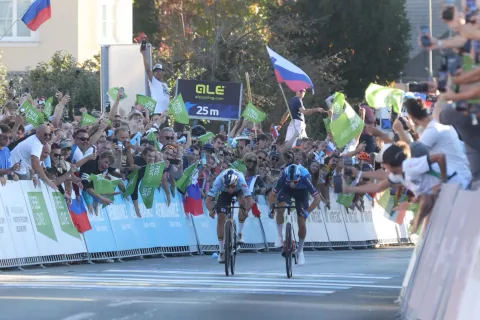 Evropsko prvenstvo v kolesarstvu 2026 v &Scaron;enčurju, dirka članov eliteRemco Evenepoel prvo mesto, Giulio Ciccone drugi mesto / Foto: Peter Ko&scaron;enina