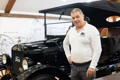 &raquo;Čestitam, Marko, avto si naredil pa &scaron;e ženo obdržal&laquo;