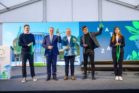 Otvoritev nove poslovne stavbe v Parku Zarta na območju Zbirnega centra Zarica v Kranju / Foto: Primož Pičulin