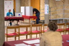 Gasovanje na enem zakonodajnem in treh posvetovalnih referendumih 2026 / Foto: Primož Pičulin