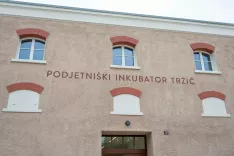 Svetniki tudi o inkubatorju
