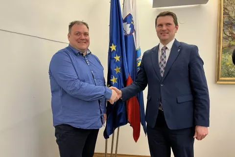 Uro&scaron; Pirc in Matej Slapar ob imenovanju / Foto: Ale&scaron; Senožetnik