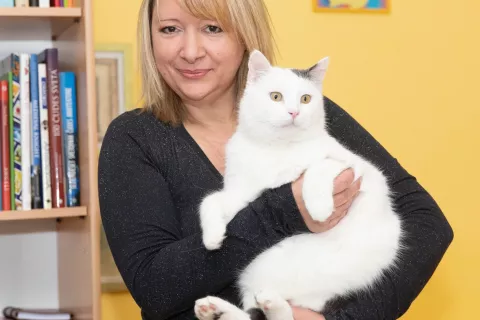 Mojca Furlan je velika ljubiteljica živali. / Foto: Peter Ko&scaron;enina