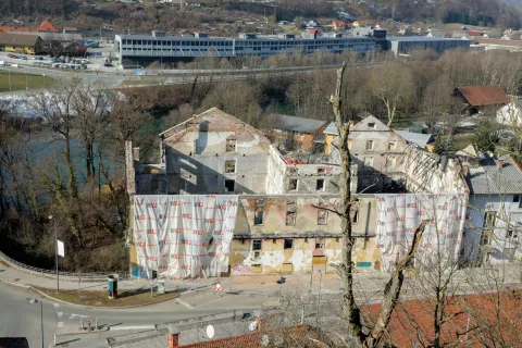 Majdičev mlin pogorišče pogled od zgoraj / Foto: Tina Dokl