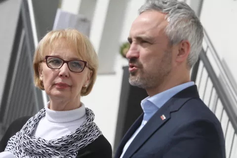 Vida Čadonič &Scaron;pelič in Janez Cigler Kralj / Foto: Gorazd Kavčič