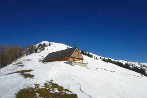 Koča na planini Dovška Rožca. / Foto: Jelena Justin