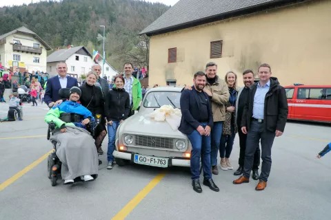 prevzem Katrce katrca v Selcah občina Železniki / Foto: Tina Dokl