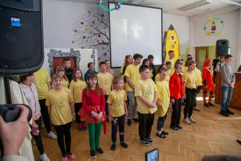 Ob obletnici so učenci pripravili pester program. / Foto: Ale&scaron; Senožetnik