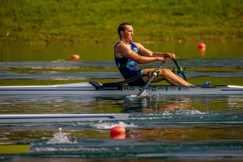 Kot edini predstavnik VK Bled je v Zagrebu tekmoval debitant na tekmah svetovnega pokala, 22-letni Isak Ivan Žvegelj. / Foto: Vzs