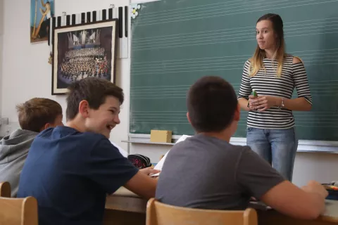 Pristojni ministri obljubljajo, da se bodo trudili, da bodo slovenske &scaron;ole &scaron;e naprej varno, zdravo in spodbudno okolje za zdrav in vsestranski razvoj otrok in mladostnikov. Fotografija je simbolična. / Foto: Gorazd Kavčič