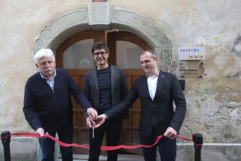 odprtje otvoritev Jenkova rezidenca center občina Kranj hi&scaron;a apartma Simon Jenko Pot na kolodvor 2 / Foto: Gorazd Kavčič