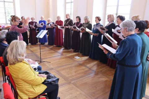Tradicionalno revijo pevskih zborov Gorenjski upokojenci pojejo 2023 je Pokrajinska zveza dru&scaron;tev upokojencev Gorenjske pripravila v Radovljici. / Foto: Gorazd Kavčič