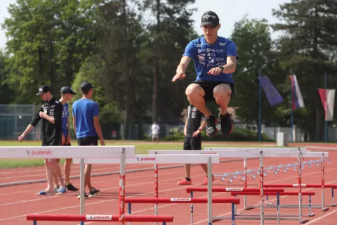 suhi kondicijski trening začetek priprave poletna sezona smučarski skoki Kranj &scaron;portni park skakalci / Foto: Gorazd Kavčič