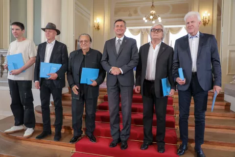 Borut Pahor, Predsednik Republike Slovenije, v predsedniški palači vročil državna odlikovanja red za zasluge / Foto: Tina Dokl