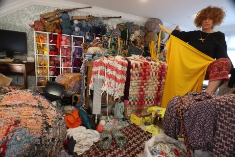 Na okrogli mizi bo sodelovala tudi tekstilna umetnica, avtorica in predavateljica iz Velike Britanije Rachael Matthews / Foto: Arhiv Bien 2023