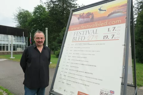 Jernej Brence predstavlja Festival Bled / Foto: Igor Kavčič