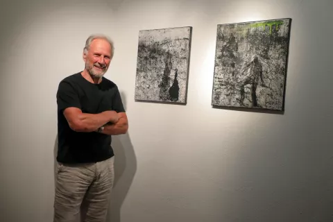 razstava Herman Gvardjančič Slovenale 22 Kras v Galerija Ivana Groharja Škofja loka na fotografiji Herman Gvardjančič / Foto: Tina Dokl