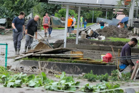 izredne razmere gorenjska poplave poplava 5.8.2023 Škofja loka / Foto: Tina Dokl