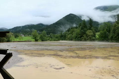 Petek: žalosten pogled na jezero Črnava / Foto: Alenka Brun