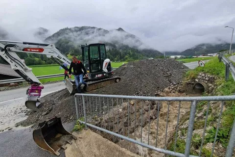 V občini Železniki so čistili in urejali hudournike. / Foto: arhiv Marka Gasserja