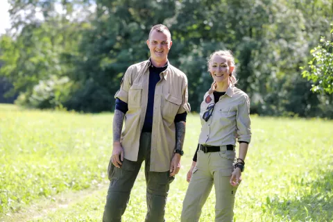 Primož Kozjek slovenski koordinator za the way of tracking in Kyt Lyn Walken inštruktor za iskanje pogrešanih oseb / Foto: Tina Dokl