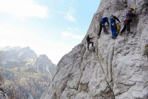 Ena najdaljših in najzahtevnejših poti v Julijskih Alpah je obnovljena. / Foto: Grega Eržen