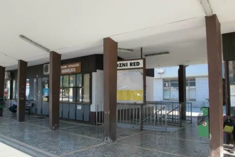 Nove javne sanitarije bodo do konca leta urejene v sedanji pasaži ob čakalnici.