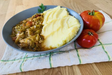 Kumarična omaka / Foto: Erika Jesenko