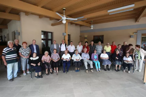 Tudi na tokratnem srečanju ni manjkalo dobre volje, klepetanja in izmenjevanja izku&scaron;enj. / Foto: Gorazd Kavčič