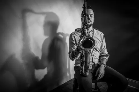 Saksofonist Jan Kus bo v rodni Kranj iz New Yorka pripeljal Slavo Rican Assembly / Foto: Adrien H. Tillman