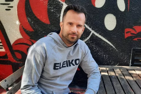 Imitator in športni komentator Nejc Mravlja / Foto: Klara Mrak