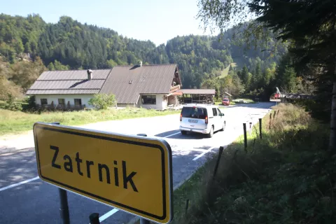 Če Občina Gorje do konca leta ne bo uresničila zahtev Va&scaron;ke skupnosti Zatrnik, bodo začeli postopek odcepitve in priključitve Bledu. / Foto: Gorazd Kavčič
